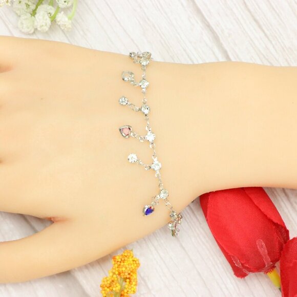 "Trendy Handmade Bracelet – A Thoughtful Gift for Girls & Women | UNVRC1320 - Picture 9 of 10